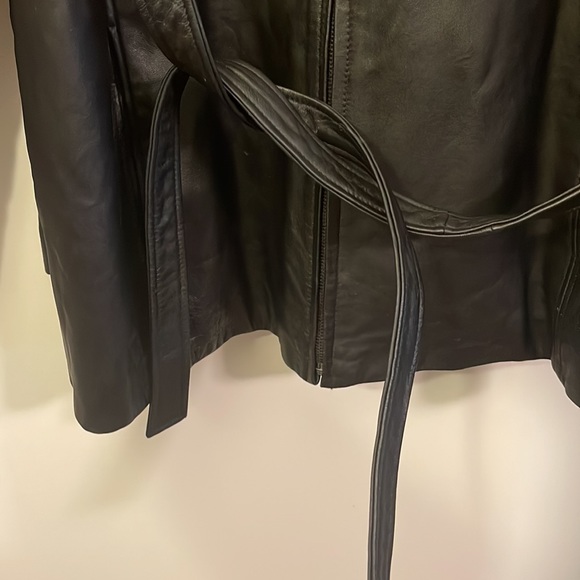 Outbrook Women’s Leather Vintage Jacket with tie belt. - Picture 3 of 6